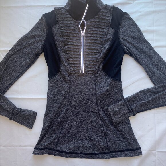 Lululemon Athletica Women's Run Your Heart Out Ruffle QuarterZip Black Gray 4 - Picture 4 of 13